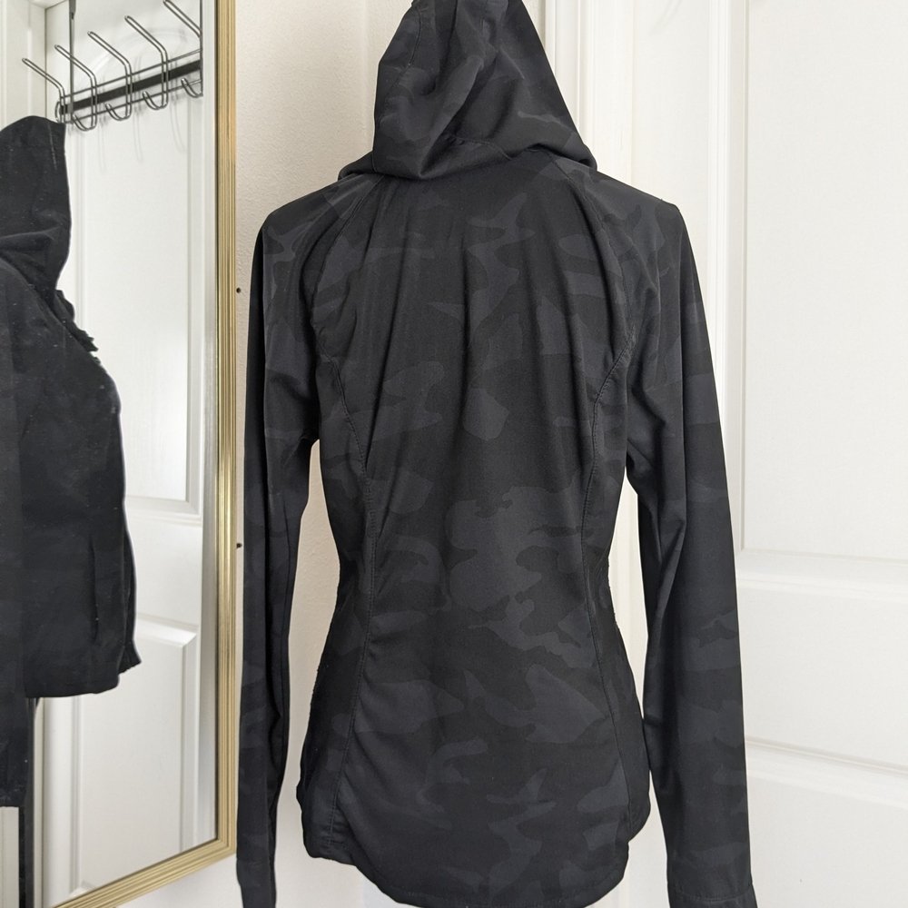 Yogalicious Black Camo Pattern Hooded Zip-Up Hoodie Workout Jacket Sz XL - Picture 5 of 9